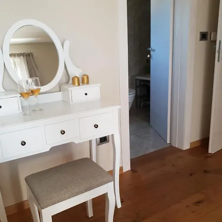 Wellness & Luxury Nicole - Families Only Pula