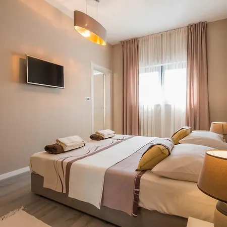 Wellness & Luxury Nicole - Families Only *